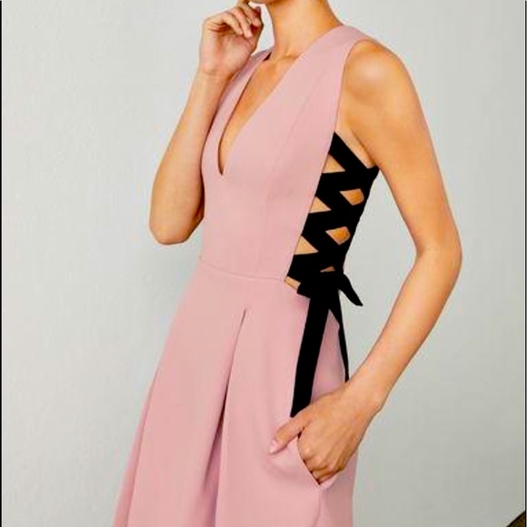BCBGMaxAzria Dresses & Skirts - 💥HP💥BCBG  TEA ROSE COMBO KALIE LACEUP DRESS PINK
